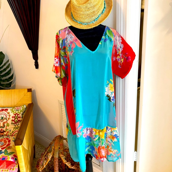 Johnny Was Red & Turquoise Floral Rayon Print Loose Shift Dress! Short Sleeve. M - Picture 2 of 12